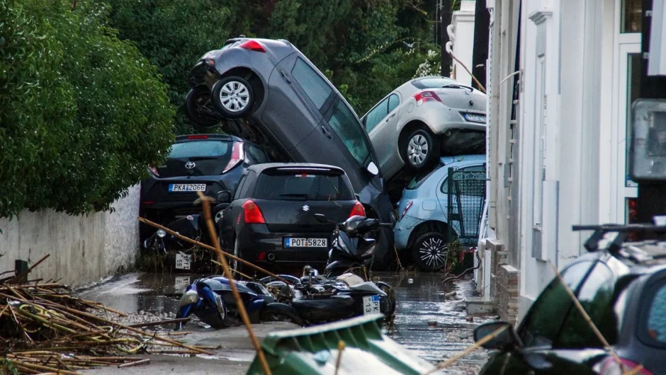 Συγκλονιστικές εικόνες από τις καταστροφές που προκάλεσε στη Ρόδο η κακοκαιρία Bora – Προβλήματα σε πολλές περιοχές της χώρας