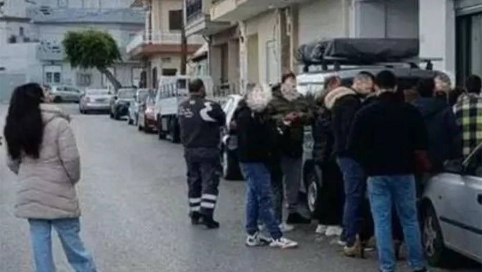 Viral η ουρά για διαμέρισμα με ενοίκιο 400 ευρώ – Ιδιοκτήτης σπιτιού: Το νοικιάζω τόσο γιατί «τόσο αξίζει», κάναμε κλήρωση με καλαμάκια
