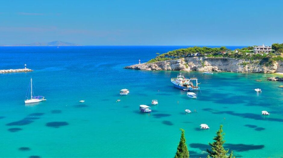 Lonely Planet: Η Αλόννησος στα 3 καλύτερα μέρη του κόσμου για solo travelers το 2025