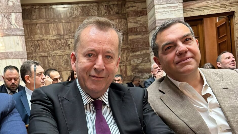 Ο Κόκκαλης στο πλευρό του Τσίπρα, τα χαμόγελα και το ραντεβού μετά τον… “τυφώνα Stefanos”