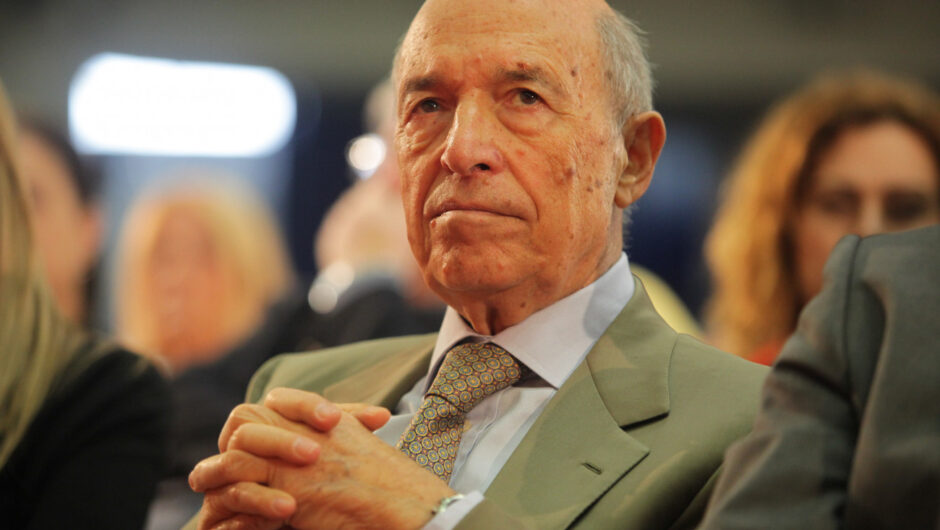 Ο θάνατος του εκσυγχρονισμού και η άνοδος του φασισμού