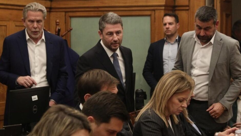 ΠΑΣΟΚ / Δημοσκοπήσεις, Προεδρία της Δημοκρατίας και διαφωνίες για συνεργασίες