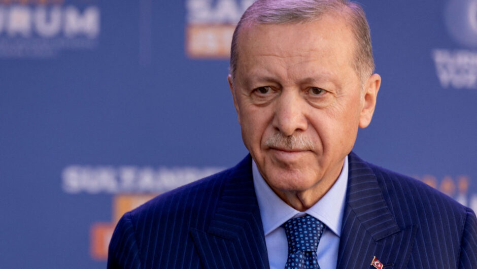 Ερντογάν: Δηλώσεις για Συρία – «Μπορεί να έρθουμε ξαφνικά μια νύχτα», «Θα ταφούν μαζί με τα όπλα τους…»