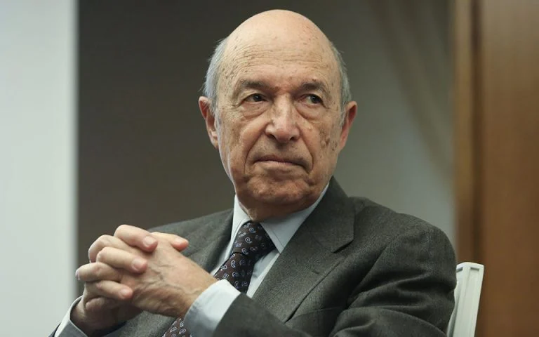 Η Διαπλοκή κλαίει τον πατέρα της