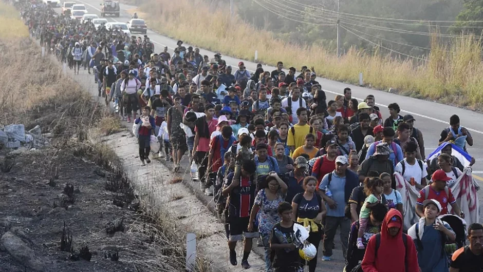 Μεξικό: Καραβάνι χιλίων μεταναστών αναχώρησε από το νότιο Μεξικό με προορισμό τα σύνορα με τις ΗΠΑ
