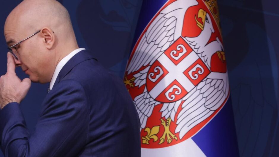 Σερβία / Παραιτήθηκε ο πρωθυπουργός Βούτσεβιτς για την τραγωδία στον σιδηροδρομικό σταθμό