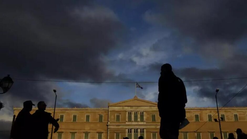 Ακρίβεια / Με άδειες τσέπες και κακή ψυχολογία οι Έλληνες – Δύσκολα βγαίνει ο μήνας