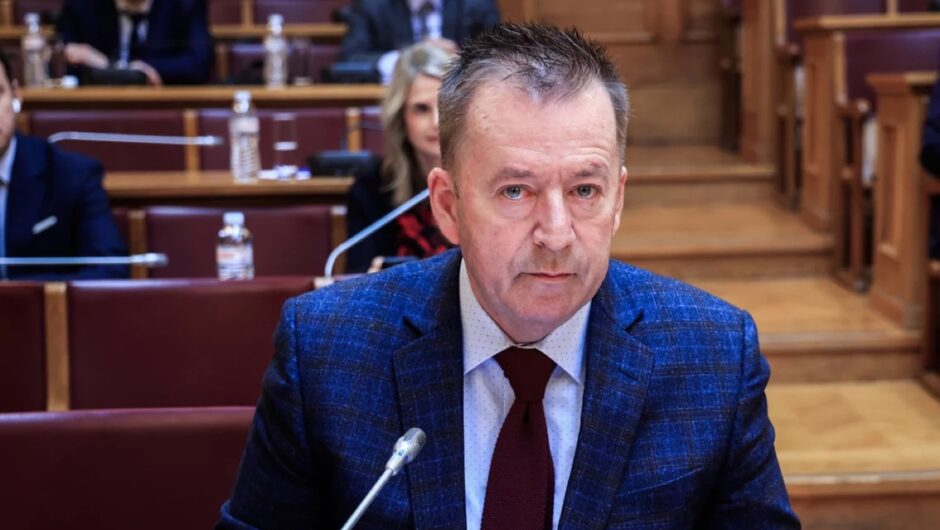 Κόκκαλης στη Βουλή: Αυτές είναι οι πέντε παρεμβάσεις για να γίνει βιώσιμος ο εξωδικαστικός μηχανισμός διευθέτησης οφειλών