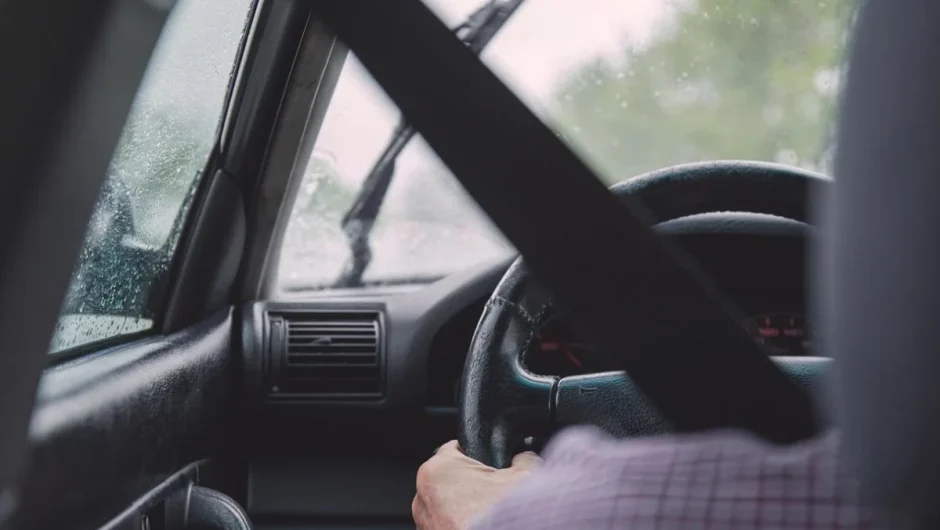 Ανανέωση του διπλώματος οδήγησης μετά τα 70 – Τι θα ισχύσει τελικά