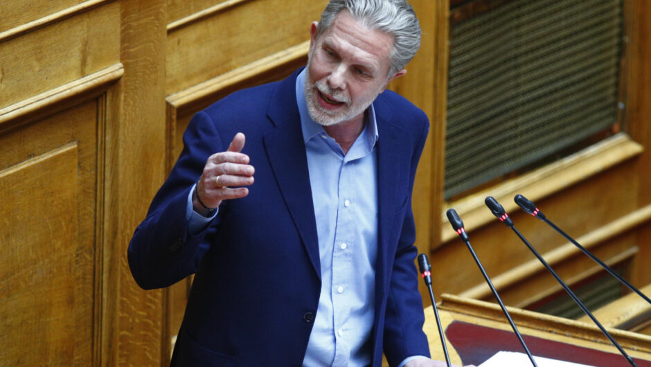 Γερουλάνος: Η ΝΔ φορολογεί το εισόδημα που φαντάζεται ότι υπάρχει και όχι τον πλούτο που ξέρει ότι υπάρχει