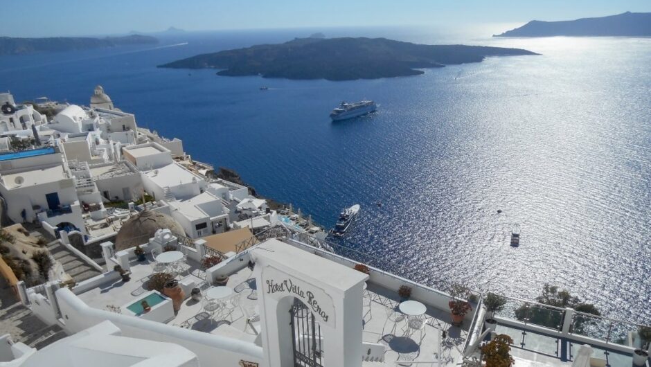 «Το αποκλείουμε»: To βασικό σενάριο για τη Σαντορίνη – Φοβισμένοι οι κάτοικοι, τι θα γίνει τις επόμενες μέρες