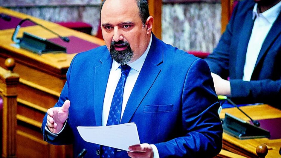 Προσοχή, πέφτουν