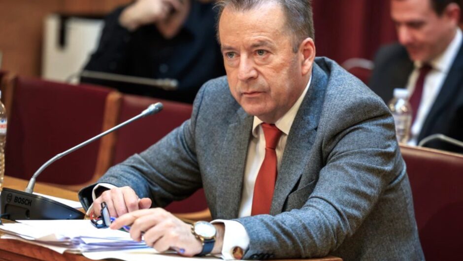 Κόκκαλης για ομιλία Μητσοτάκη στη Βουλή: «Φαντασιώνεται πως είναι ακόμη πανίσχυρος, όμως δυστυχώς γι’ αυτόν… δεν βρέχει»