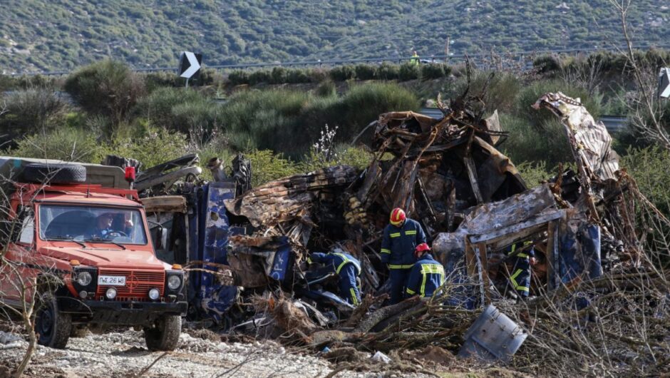 Τέμπη: Όλη η αλήθεια για το «μπάζωμα» και «ξεμπάζωμα» – Πώς μεταφέρθηκαν τα υλικά από το πεδίο