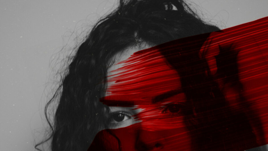 Η βία κατά των γυναικών αυξάνεται, ενώ η «τοξική αρρενωπότητα» ενισχύεται από μισογύνηδες