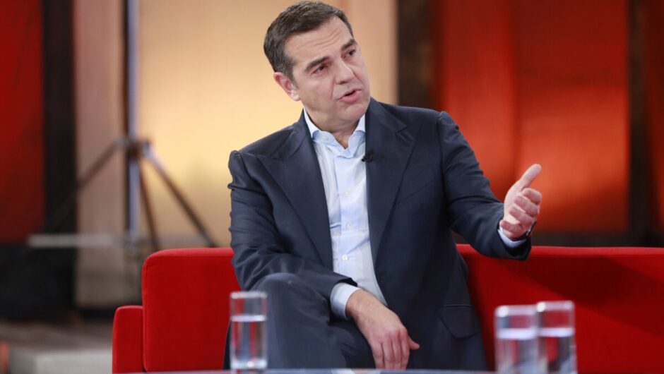 Αλέξης Τσίπρας: Πήδημα
