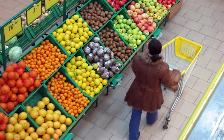 Το πραγματικό πρόβλημα της ακρίβειας στην Ελλάδα – Οι διαφορές με την Ευρώπη