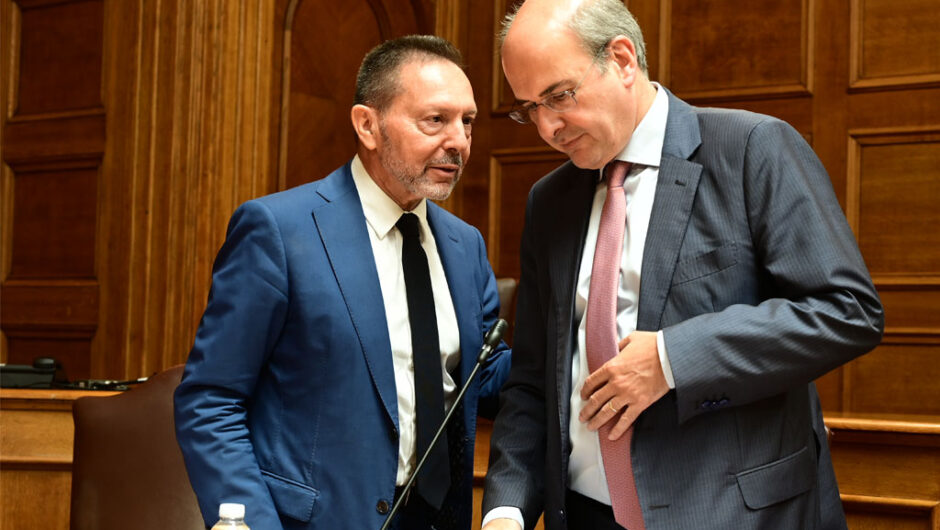 Δεν βγαίνει ο λογαριασμός για δώρα και φοροαπαλλαγές