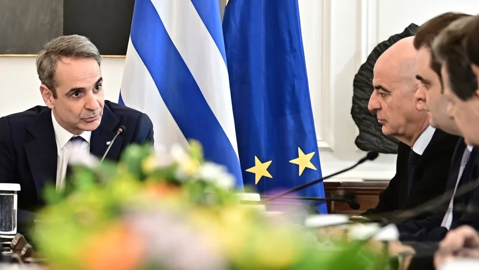 Πυρετώδεις συσκέψεις ενόψει ανασχηματισμού – Τα κενά, οι καραμπόλες και οι γρίφοι