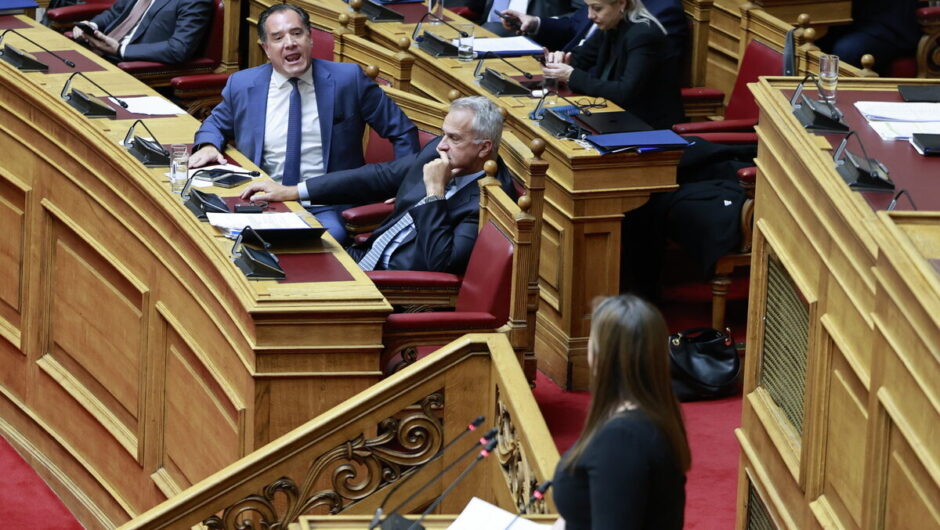 Νέα άγρια κόντρα Κωνσταντοπούλου – Άδωνι: «Ήσουν αρνητής των νεκρών του Πολυτεχνείου», «Έχεις ναζιστική λογική»