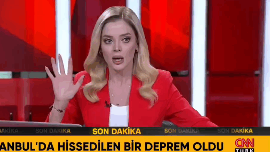 Κωνσταντινούπολη: Η στιγμή που τα Ρίχτερ ταρακουνούν το στούντιο του CNN Turk (Video)