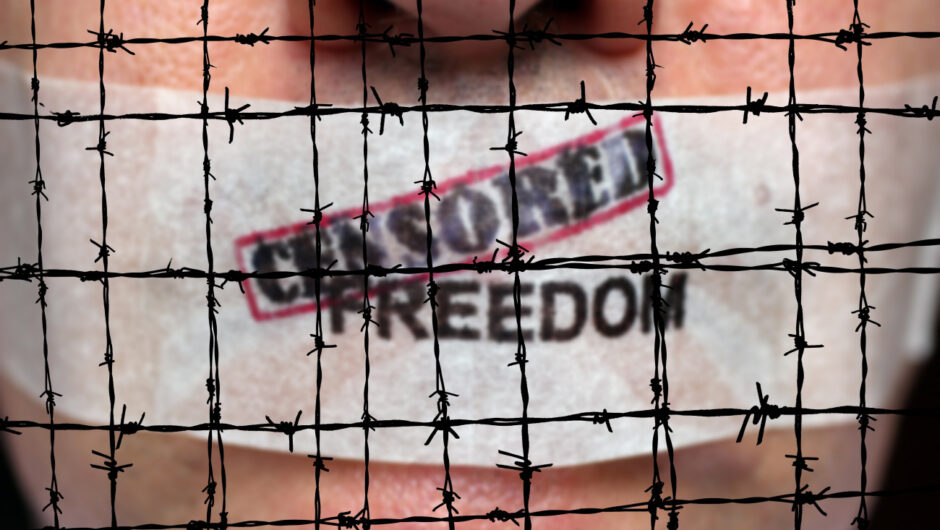 Σε χώρα που έζησε Μεταξά και Παπαδόπουλο καλό είναι να μη ζητούν διάφοροι να περάσουν δημοσιογράφοι από τον εισαγγελέα «δι’ υπόθεσίν τους»