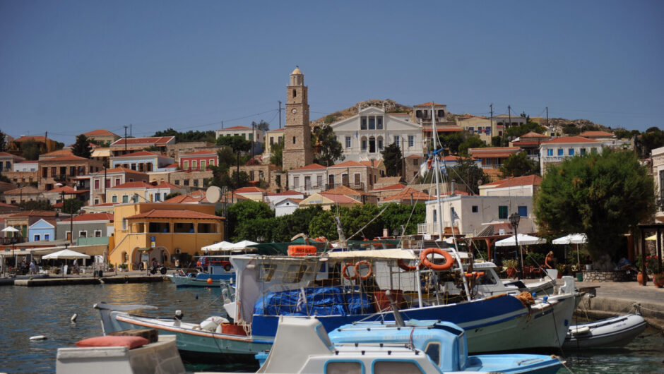 10 μαγικά ελληνικά νησιά στα οποία δεν θα χρειαστείτε αυτοκίνητο: Εξωτικές παραλίες, μικρές αποστάσεις