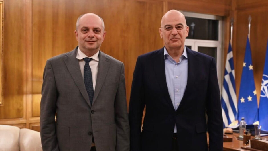 Δένδιας-Καπετάνος: Συνάντηση για Ένοπλες Δυνάμεις, Στρατόπεδα Λάρισας, ΠΕΒ-Εθνοφύλακες και ενίσχυση Στρατοδικείου