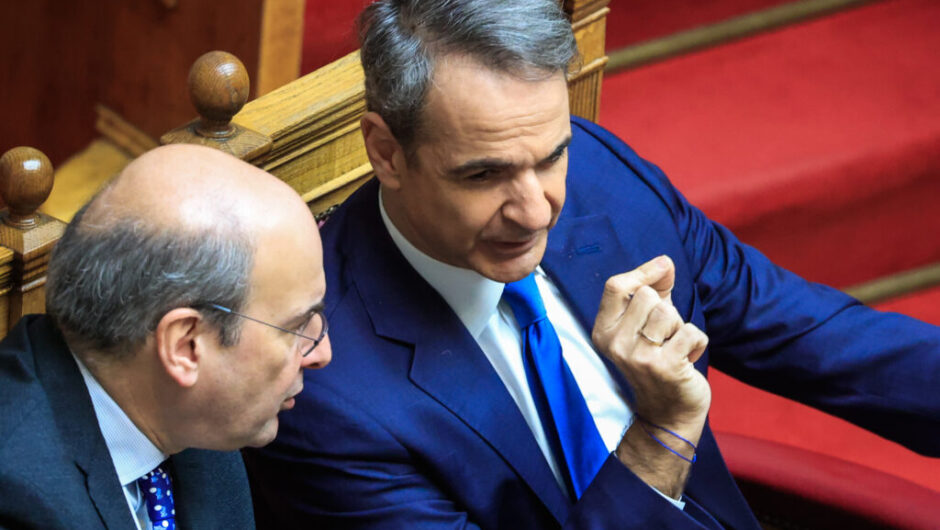 Καθαρίζει καραμανλικούς, αδειάζει και Δένδια – Εσωτερικό ξεκαθάρισμα από Μητσοτάκη μετά τη διαγραφή Σαμαρά