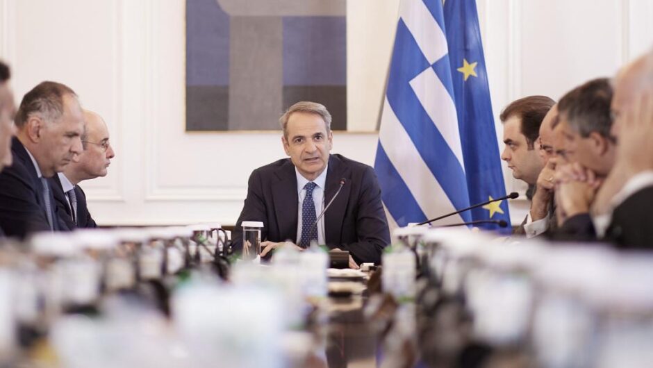 Μαξίμου / Τα δώρα που έλαβαν ο Μητσοτάκης και υπουργοί – Γιατί είναι προβληματική η λίστα