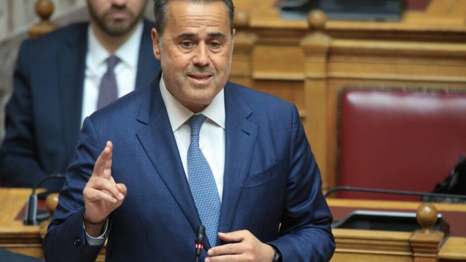 «Τρώμε ξύλο»