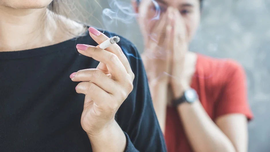 Πώς βαθμολογείται η Ελλάδα για τις κρατικές παρεμβάσεις σε φαγητό, ποτό, καπνό και άτμισμα – Πού είναι πιο αυστηρή και πού πιο ελαστική