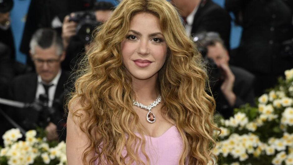 Η Shakira έπεσε στη σκηνή και απέδειξε ότι είναι η βασίλισσα της ψυχραιμίας!
