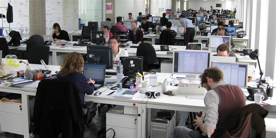 Η Ελλάδα γερνάει και στο… Δημόσιο