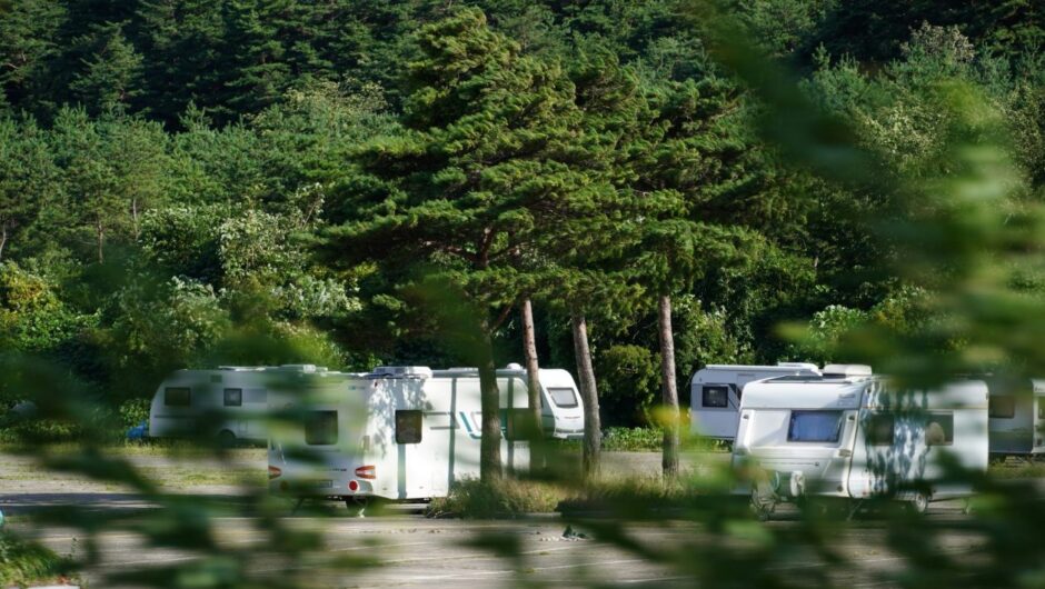 Λεπτοκαρυά: Πρόστιμο 95.000 ευρώ σε Σέρβους που τοποθέτησαν στα οικόπεδά τους τροχόσπιτα