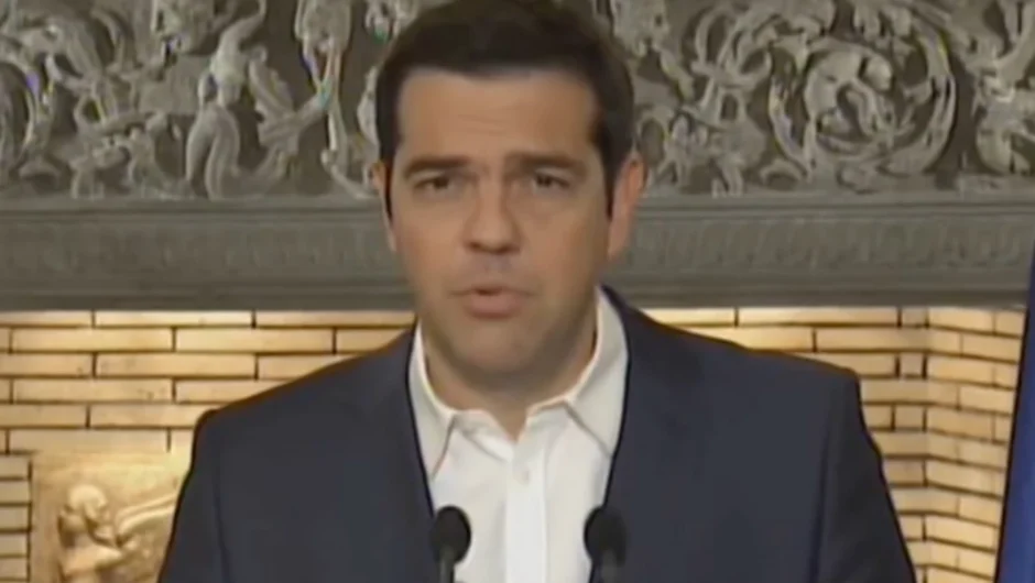 Σαν σήμερα 27 Ιουνίου: Ο Αλέξης Τσίπρας σοκάρει την Ευρώπη προκηρύσσοντας δημοψήφισμα – Το «Όχι» που έγινε «Ναι σε όλα»