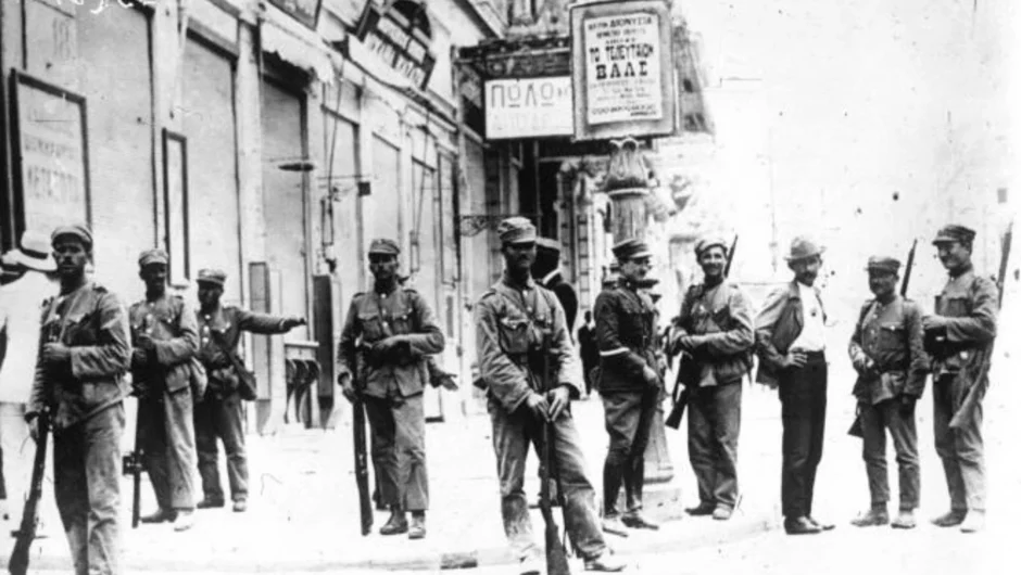 Σαν σήμερα 25 Ιουνίου: Ο Πάγκαλος καταλύει τη Δημοκρατία – 100 χρόνια από την αρχή της δικτατορίας του