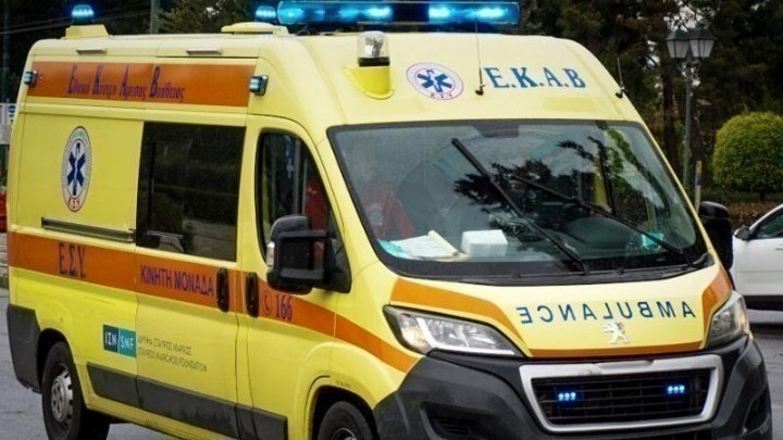 Γιατρός και διασώστης του ΕΚΑΒ Λάρισας καταγγέλλουν…
