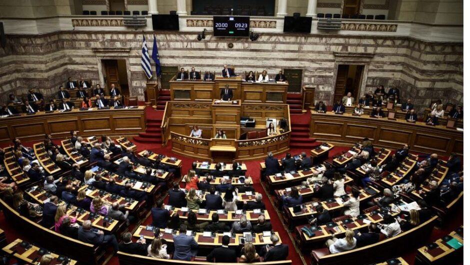 «Καυτό» διήμερο στη Βουλή για την υπόθεση ΟΠΕΚΕΠΕ: Στο «κόκκινο» η αντιπαράθεση κυβέρνησης – αντιπολίτευσης για Εξεταστική και Προανακριτική Επιτροπή