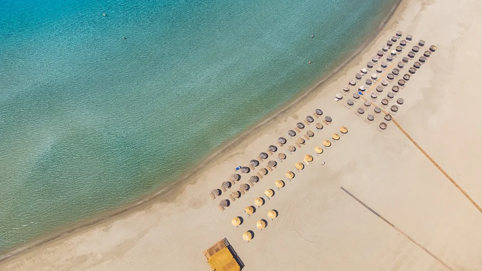 Το ελληνικό νησί «έκπληξη» του φετινού καλοκαιριού, σύμφωνα με τα διεθνή ΜΜΕ