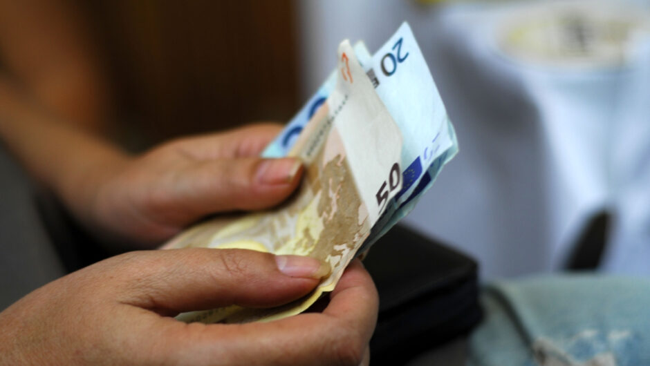 Η «λυπητερή» για μισθωτούς και συνταξιούχους