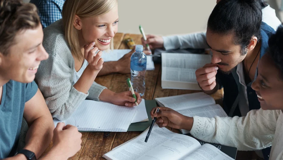 Σπουδές με μέλλον: Οι κλάδοι που οδηγούν στην επαγγελματική αποκατάσταση