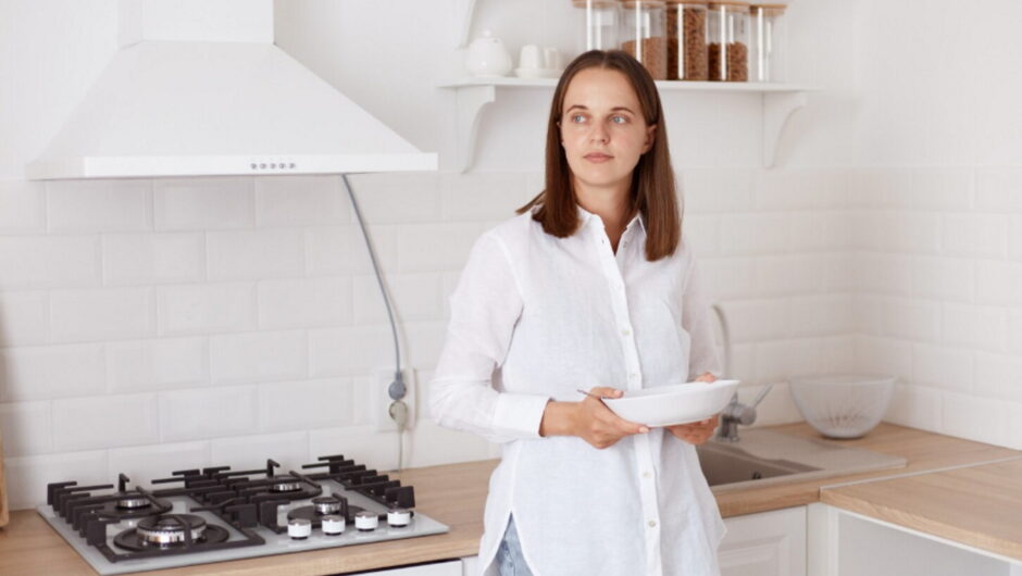 Απορροφητήρας: Το απλό κόλπο για να απαλλαγείτε από το συσσωρευμένο λίπος με 1 υλικό