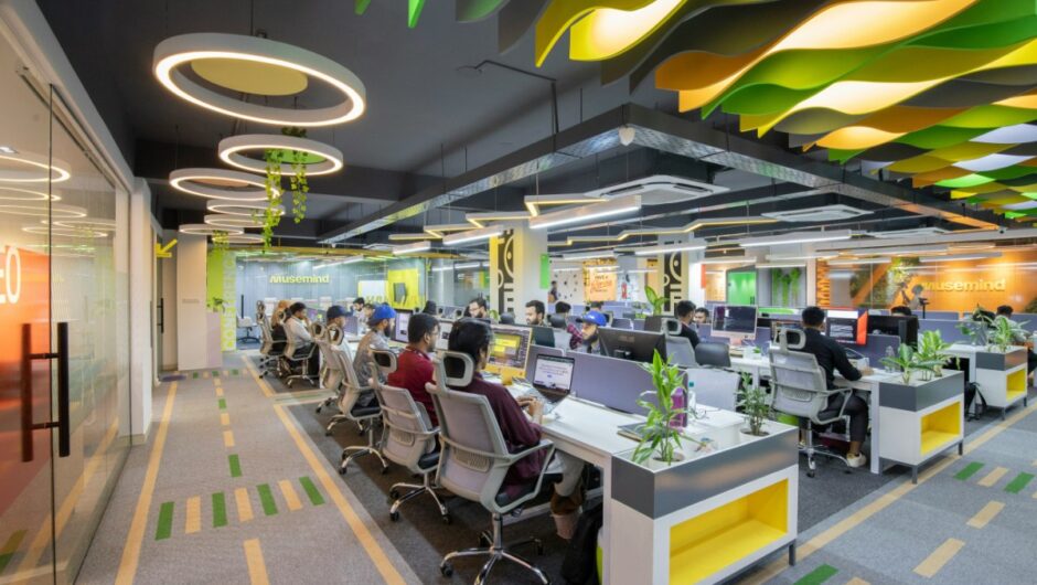 Κηρύχθηκε παγκόσμιος πόλεμος ενάντια στις αργίες – Αλλά δεν θα αυξήσει την παραγωγικότητα