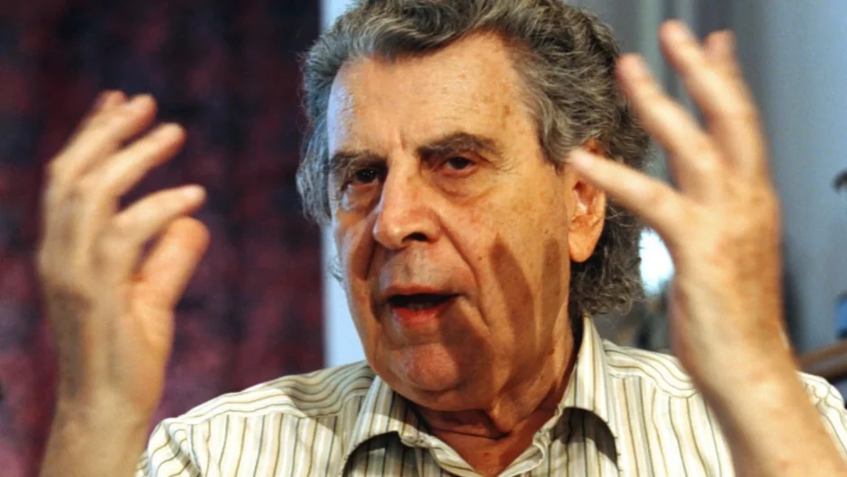 Σαν σήμερα 29 Ιουλίου: Σαν σήμερα η γέννηση του μεγάλου συνθέτη Μίκη Θεοδωράκη πριν από 100 χρόνια