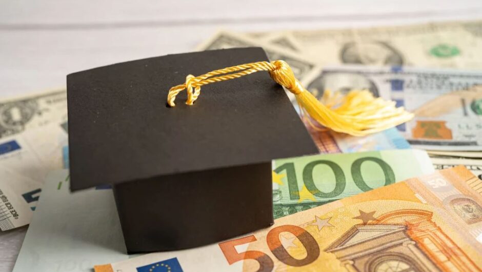 Πόση πρεμούρα για τα ιδιωτικά σουπερμάρκετ πτυχίων πια…