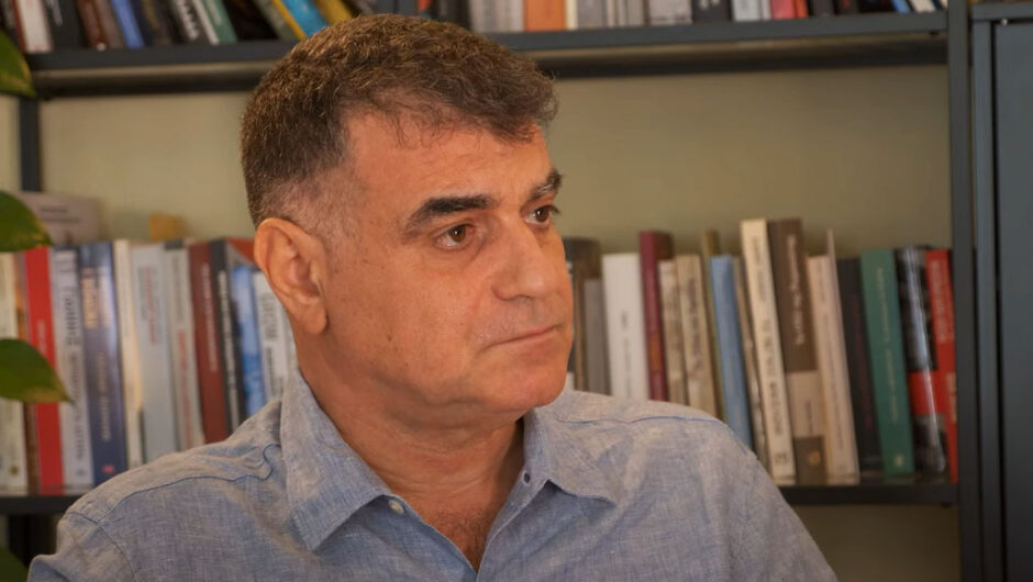 Κώστας Βαξεβάνης: Πόση αλήθεια αντέχει η χώρα; (Video)