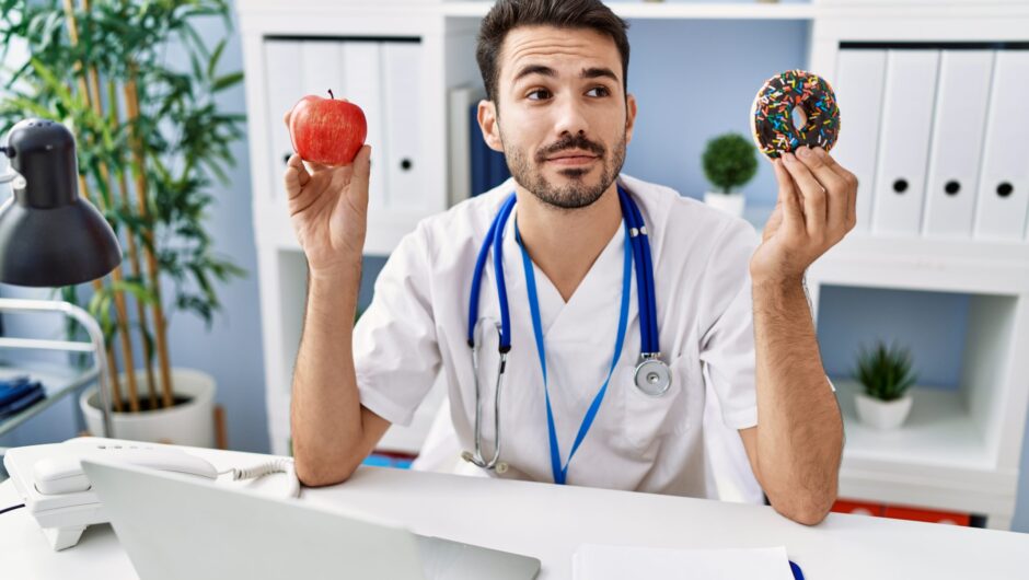 Ζάχαρη: Γιατρός αποκαλύπτει τι πραγματικά συμβαίνει στο σώμα σας όταν την κόψετε για 30 ημέρες