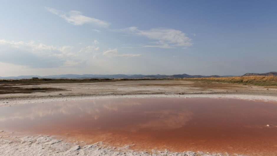 Όταν λίμνες και φράγματα «στεγνώνουν» – Η λειψυδρία χτυπά την Ελλάδα και δεν φταίει (μόνο) η κλιματική κρίση