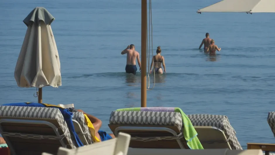 Διακοπές για ολοένα και λιγότερους σε Ελλάδα και Ευρώπη